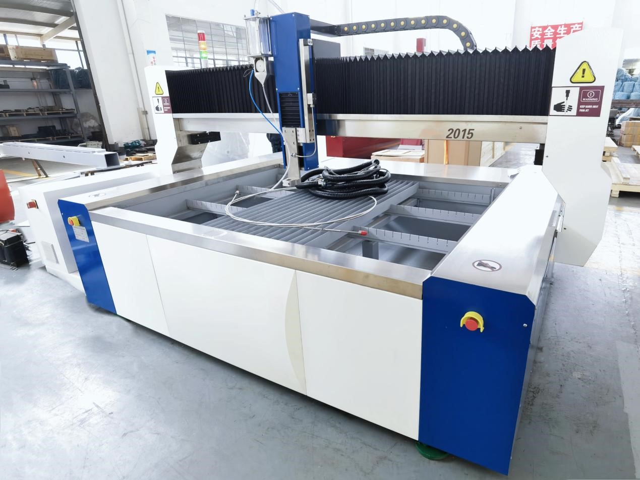 Máquinas de corte por chorro de agua CNC HP-L2015